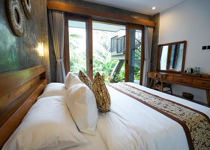 Sandat Garden House *