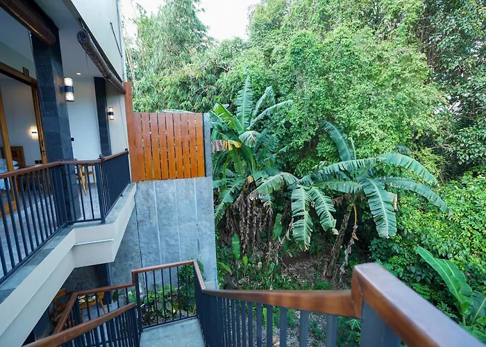 ゲストハウス Sandat Garden House